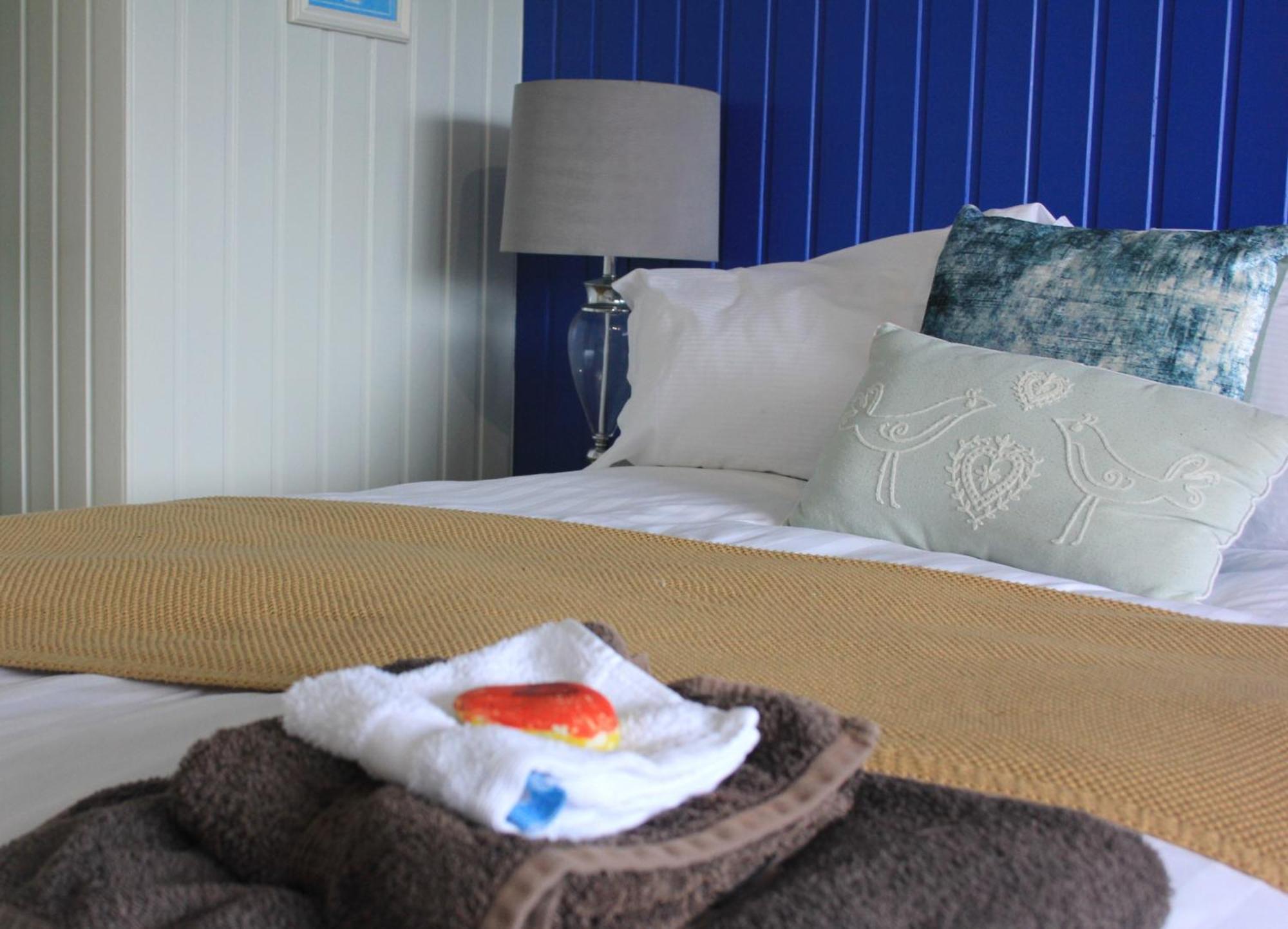 Cairnview Bed And Breakfast ลาร์น ภายนอก รูปภาพ